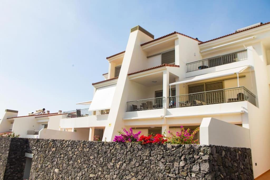 2 Bedrooms Apartment In Magnolia Golf Resort, La Caleta Costa Adeje  Exterior photo